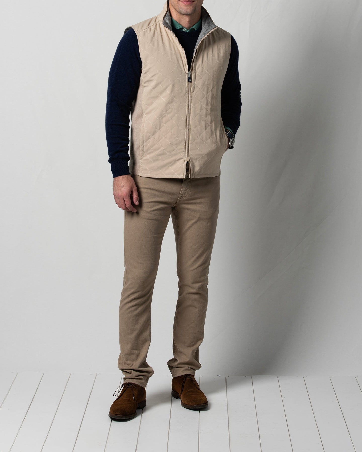 KHAKI